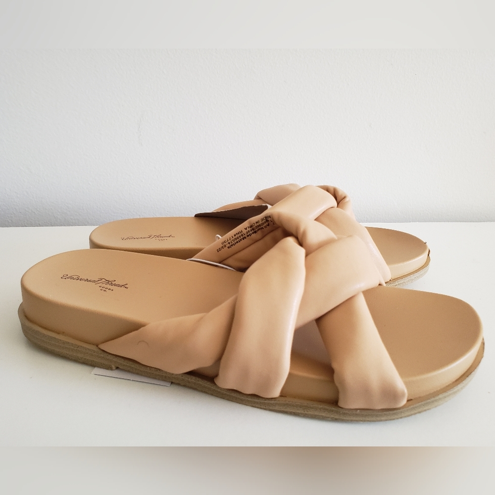 Universal Thread Tan Cosette Slide Sandals Size 7.5